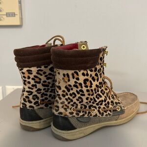 Speedy size 7 boots